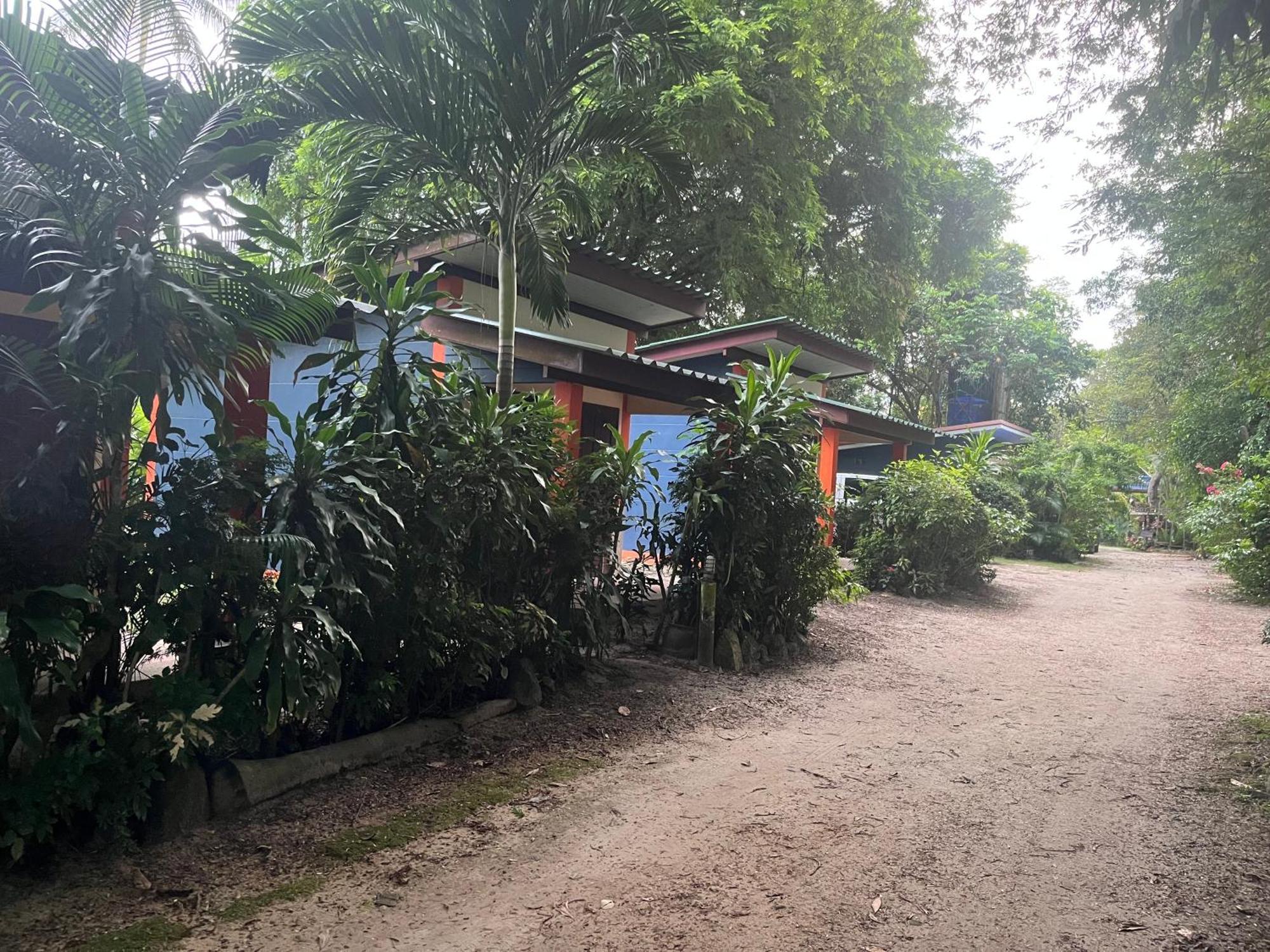 Garden Bungalow Resort 泰孟 外观 照片