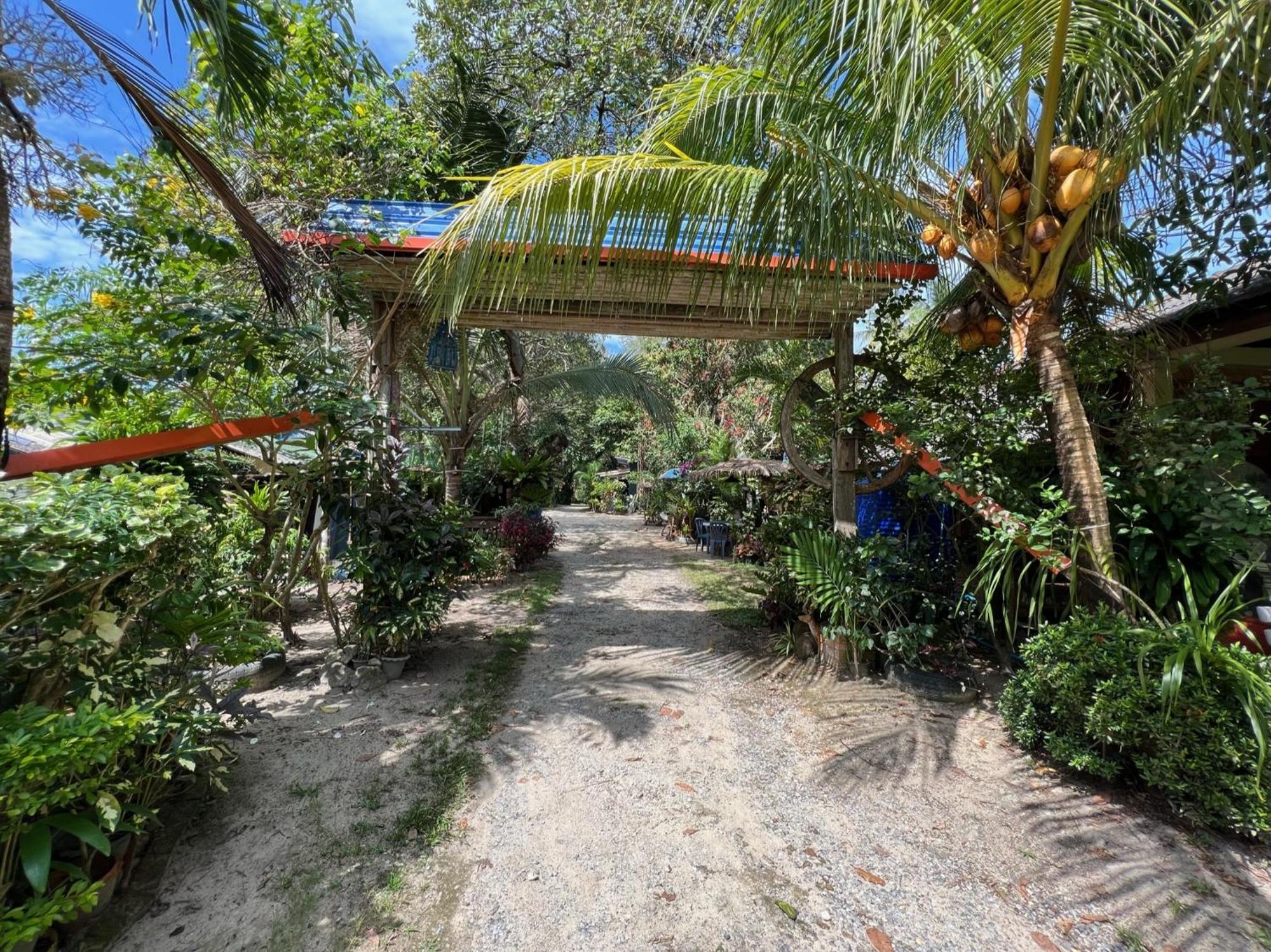 Garden Bungalow Resort 泰孟 外观 照片